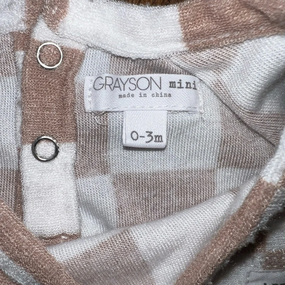 ‼️NWOT: Grayson Mini Checked Matching Short Set - 0-3M - Picture 3 of 3